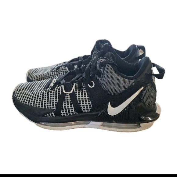 Size 8 - Nike LeBron Witness 7 TB Black White - Picture 1 of 7